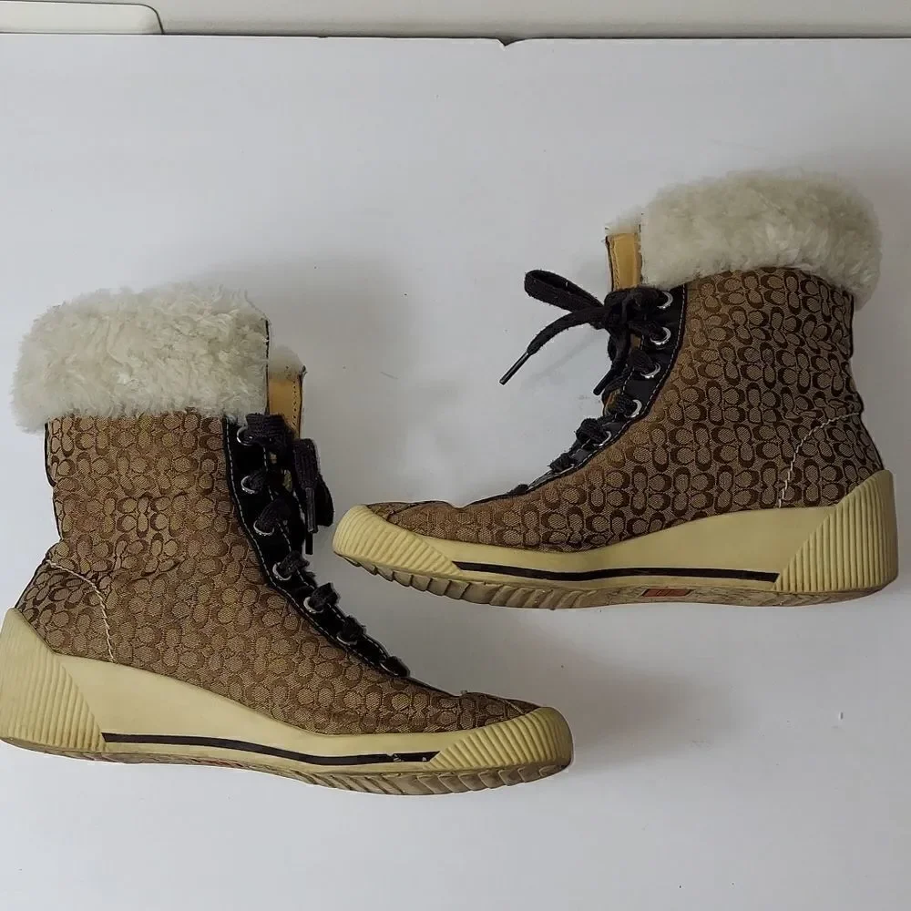Coach Nancy Signature Fur Trim Boots Sz 6.5